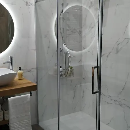 Asturin House - Parking Gratis Salamanca